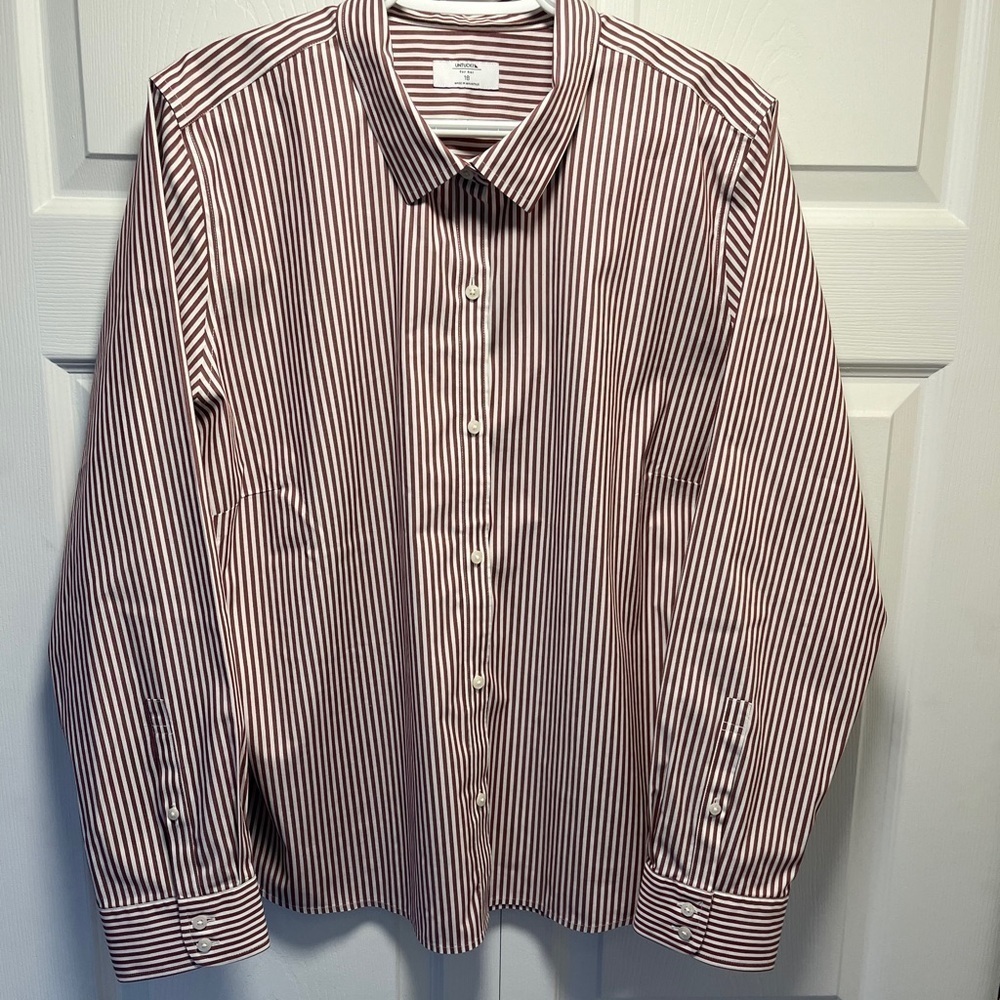 UNTUCKit Button Down Shirt